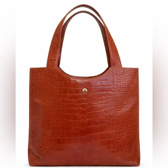 Etienne Aigner | Vintage Croc Embossed Cowhide Leather Satin Lined Shoulder Bag - Picture 3 of 17
